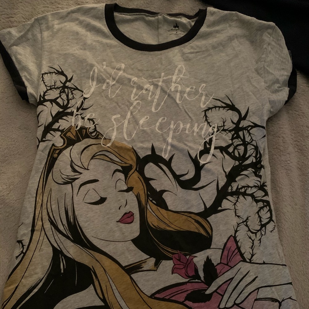 NEVER WORN Disney Parks Aurora sleep shirt!